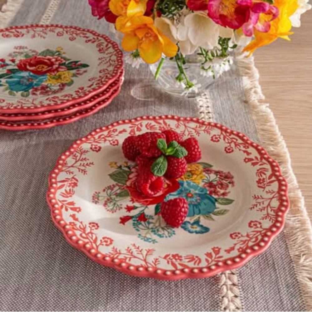 Two Pioneer Woman Fancy Flourish Plates